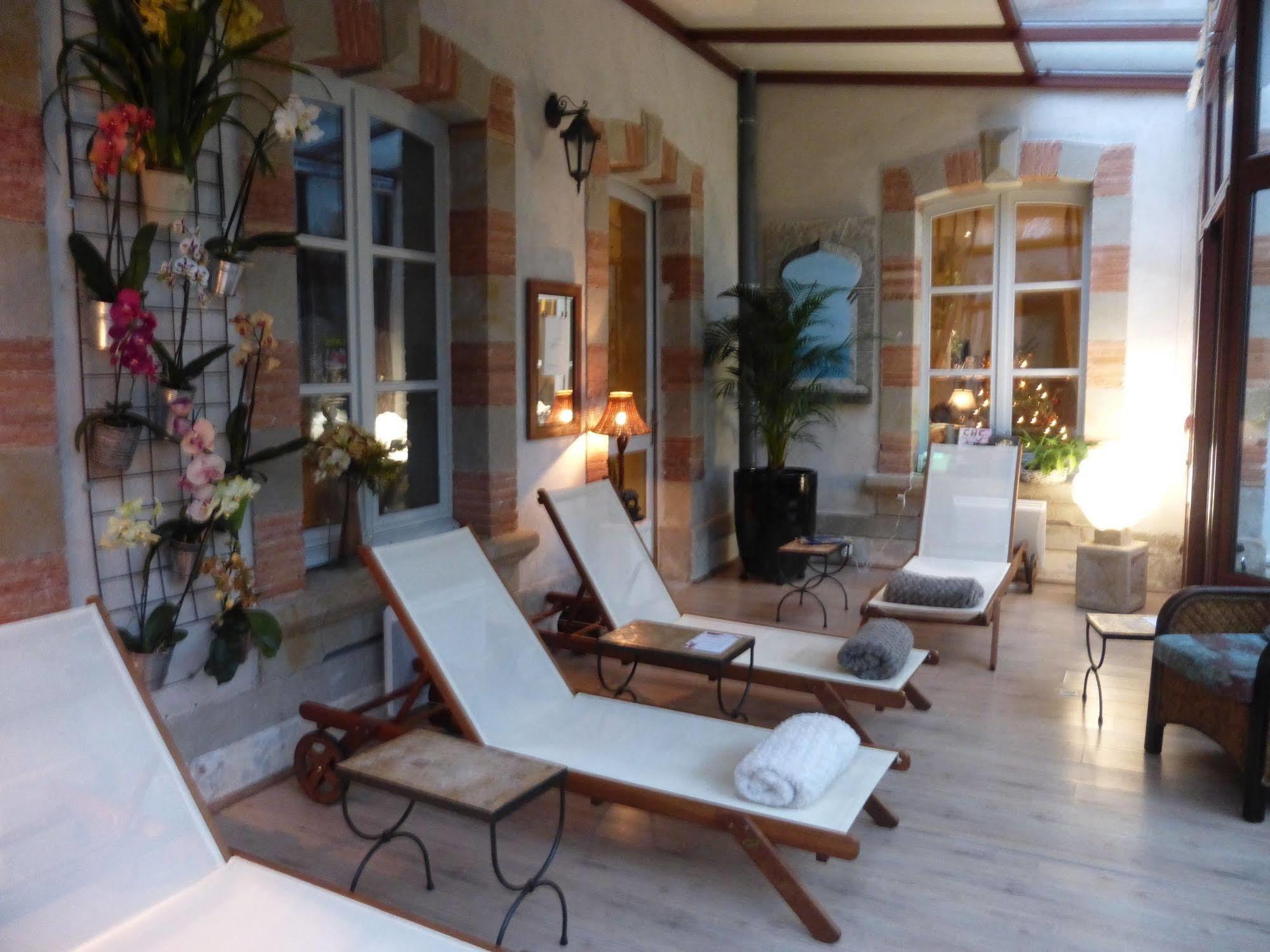 Le Pavillon Du Chateau, Hotel & Spa Revel  Zewnętrze zdjęcie