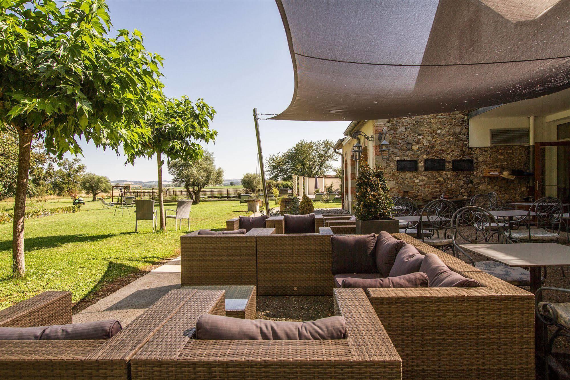 Le Pavillon Du Chateau, Hotel & Spa Revel  Zewnętrze zdjęcie